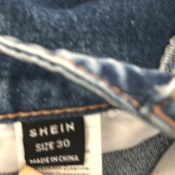 Shein Womens High-Waisted Blue Denim Shorts Size 30 - Picture 3 of 10